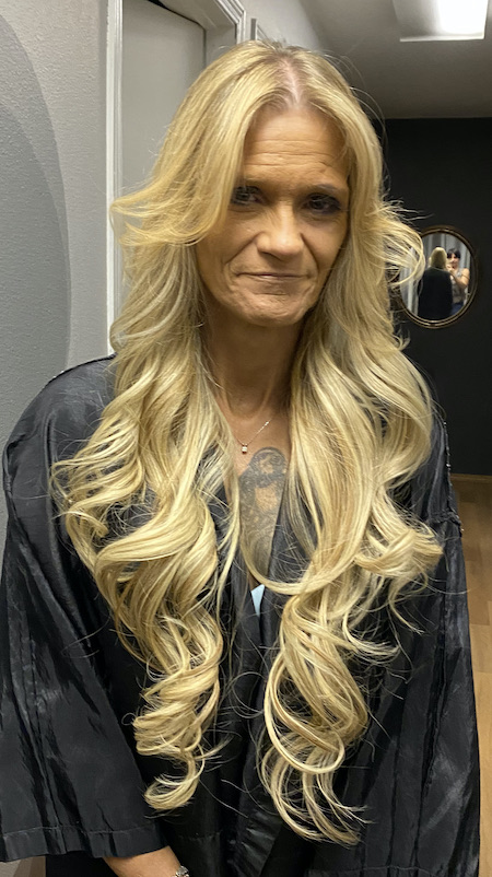 LLong layered,blonde hair Extensions