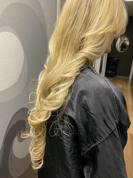 LLong layered,blonde hair Extensions