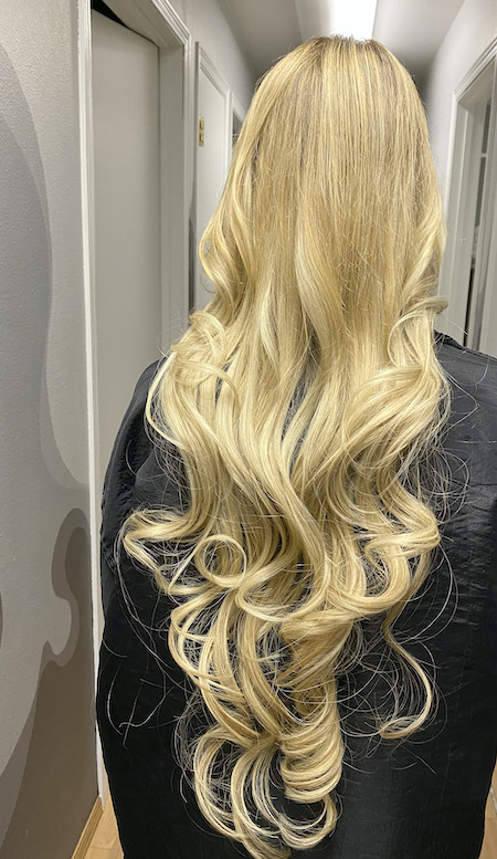 LLong layered,blonde hair Extensions