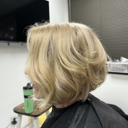 Curled bob hair extenisons.